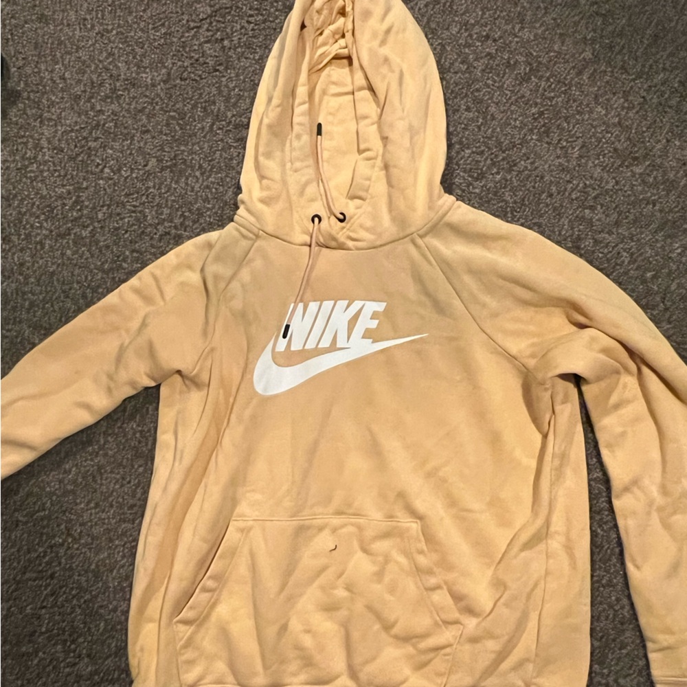 Men’s tan Nike hoodie